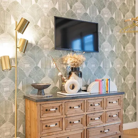 Ultra Historical Parisian Flat - Louvre *